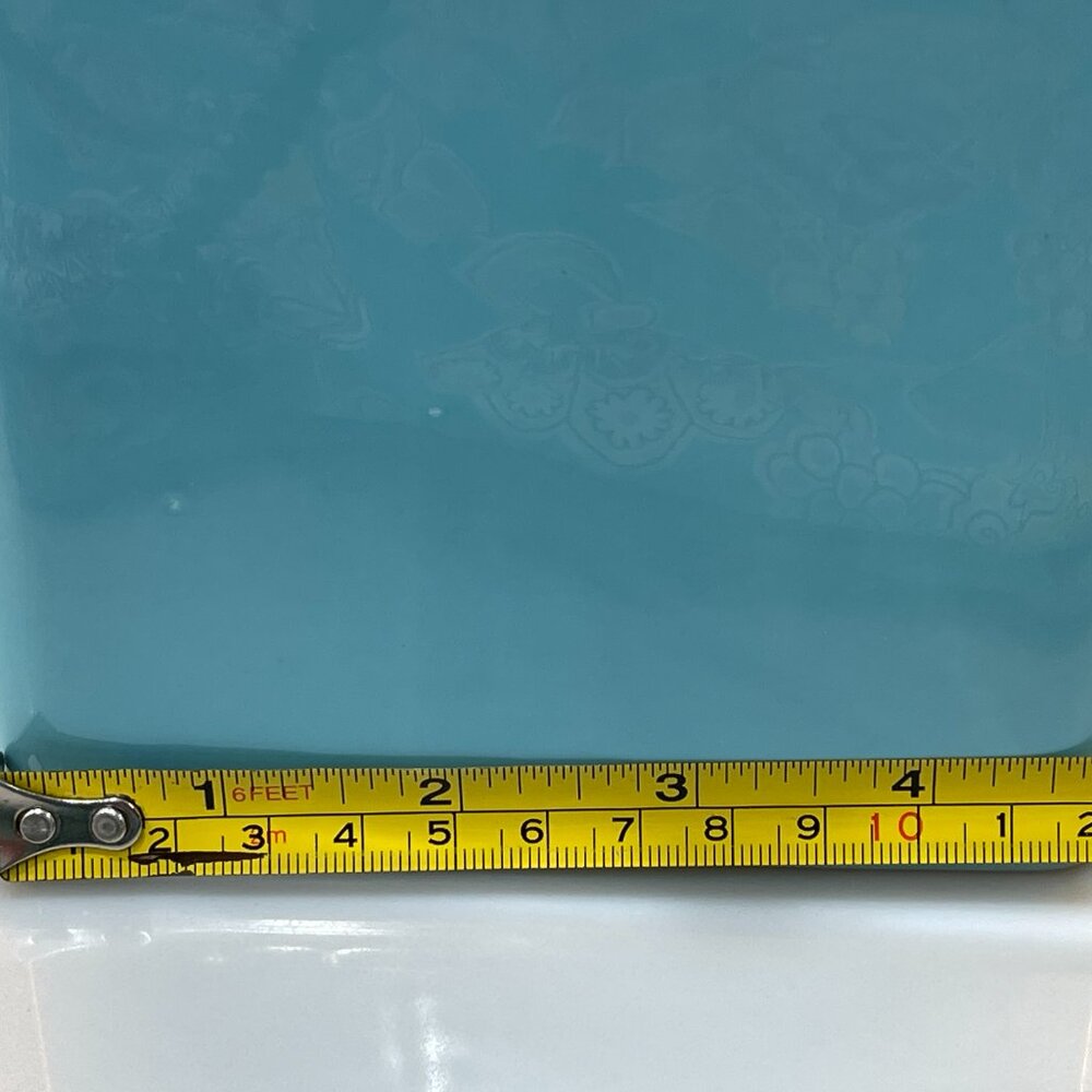 Vintage Aqua Blue Ceramic Canister (9.5" x 5" x 5") - Picture 12 of 15